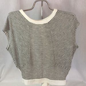 Express black/white top